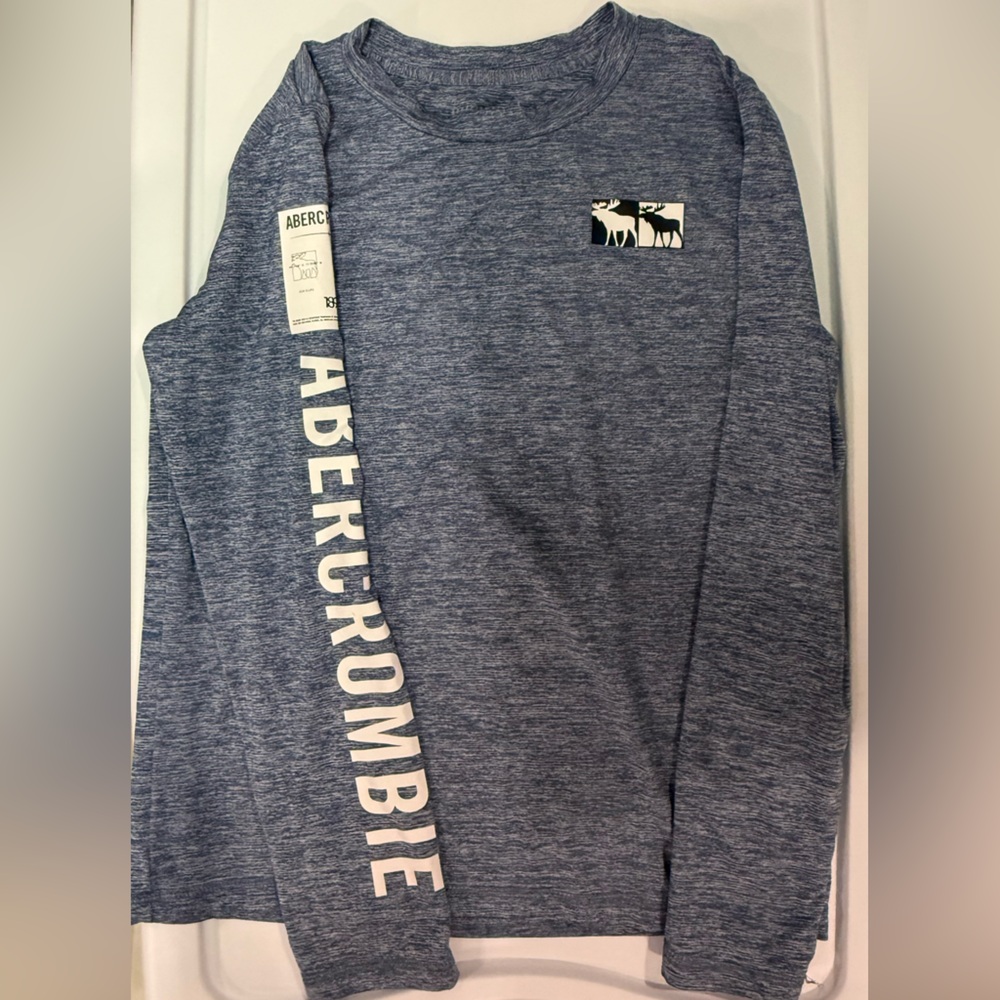 Abercrombie Kids Active Long Sleeve (size 9/10)